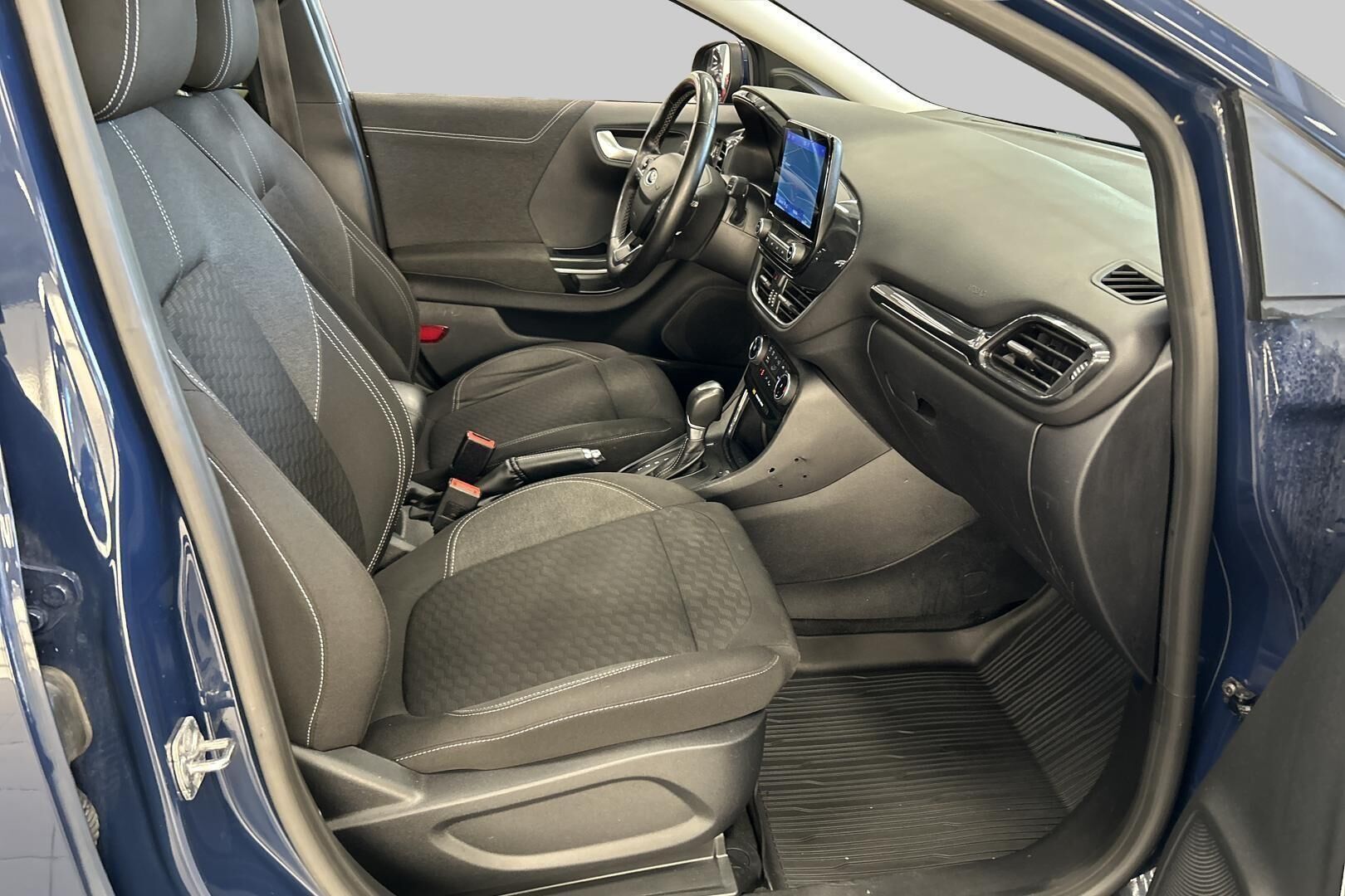 Ford Puma iso kuva 27