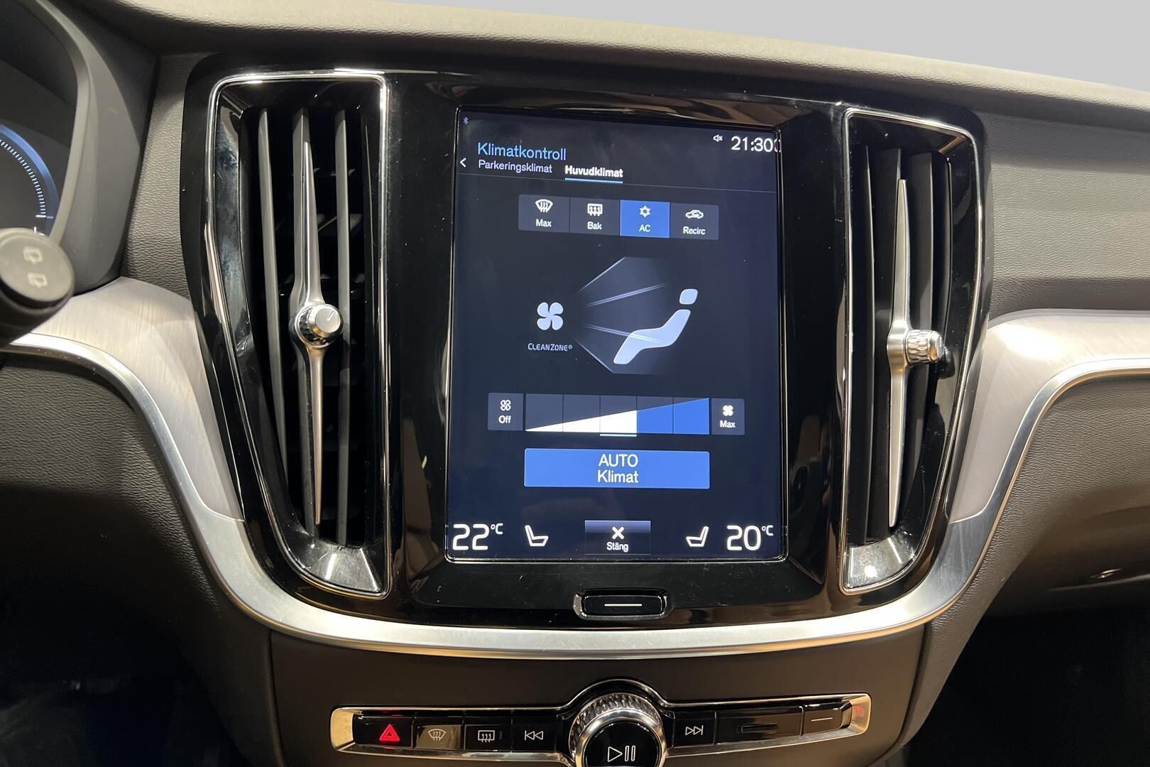 Volvo V60 iso kuva 16