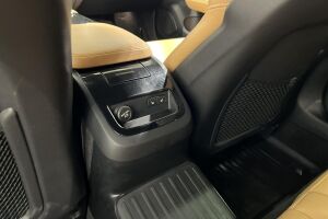 Volvo V60 esikatselu 28