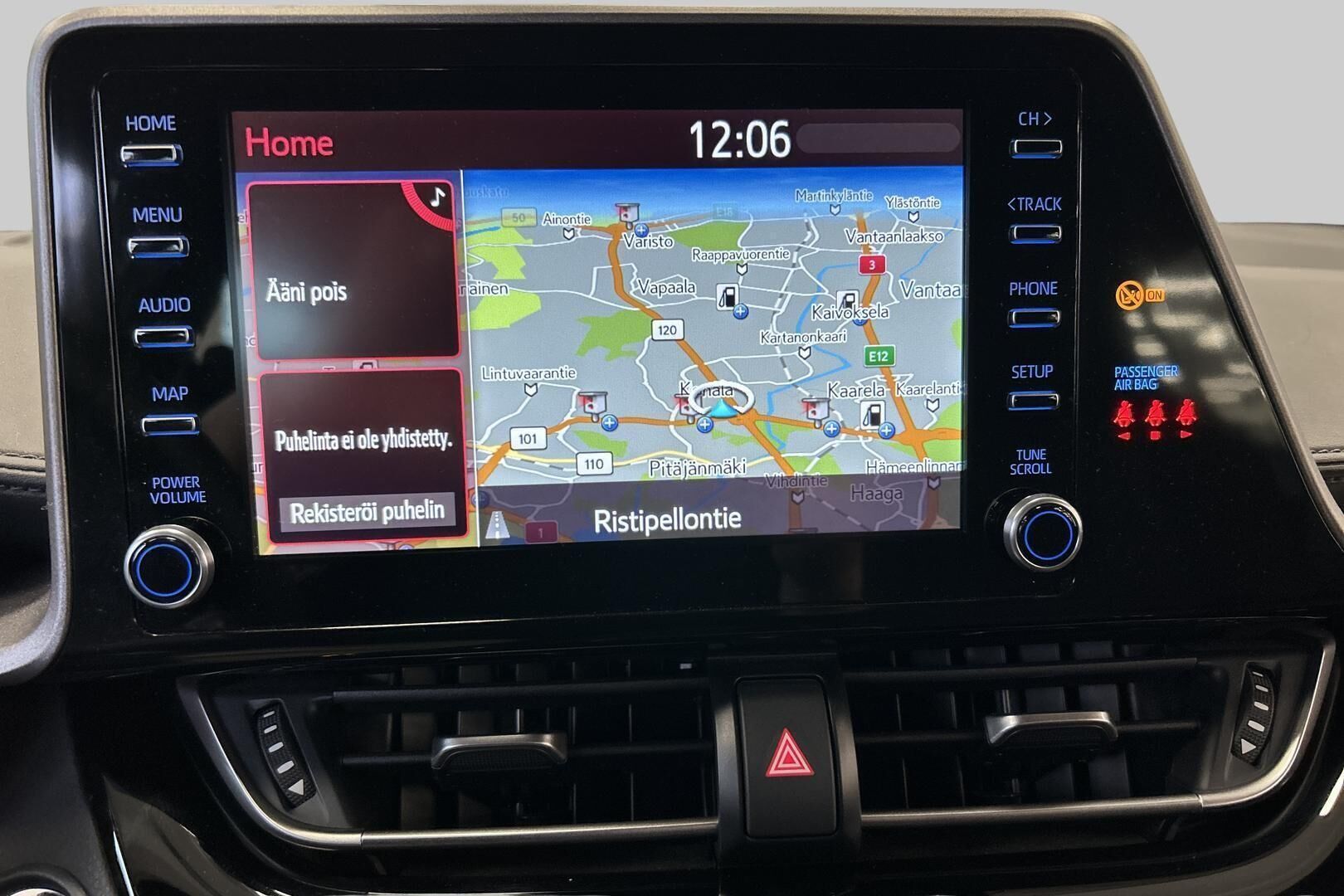 Toyota C-HR iso kuva 28