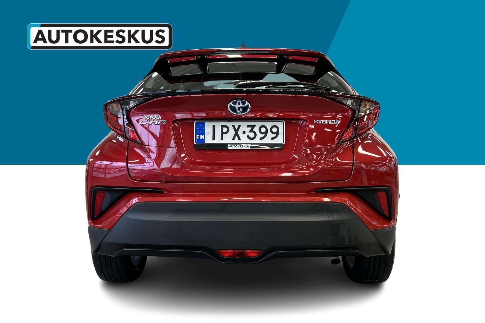 Toyota C-HR iso kuva 6