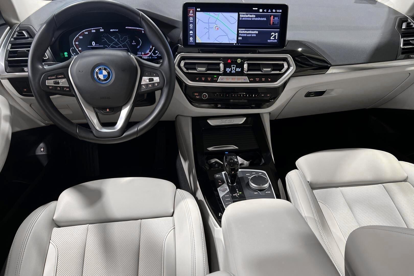 BMW X3 iso kuva 10