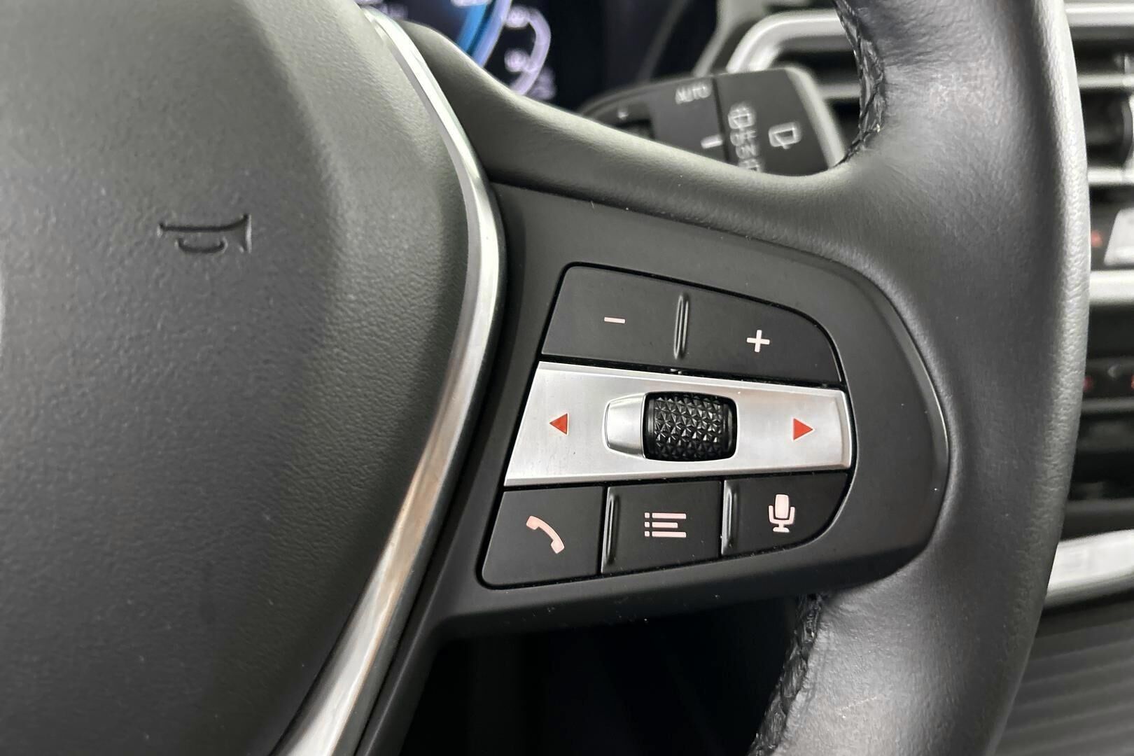 BMW X3 iso kuva 23