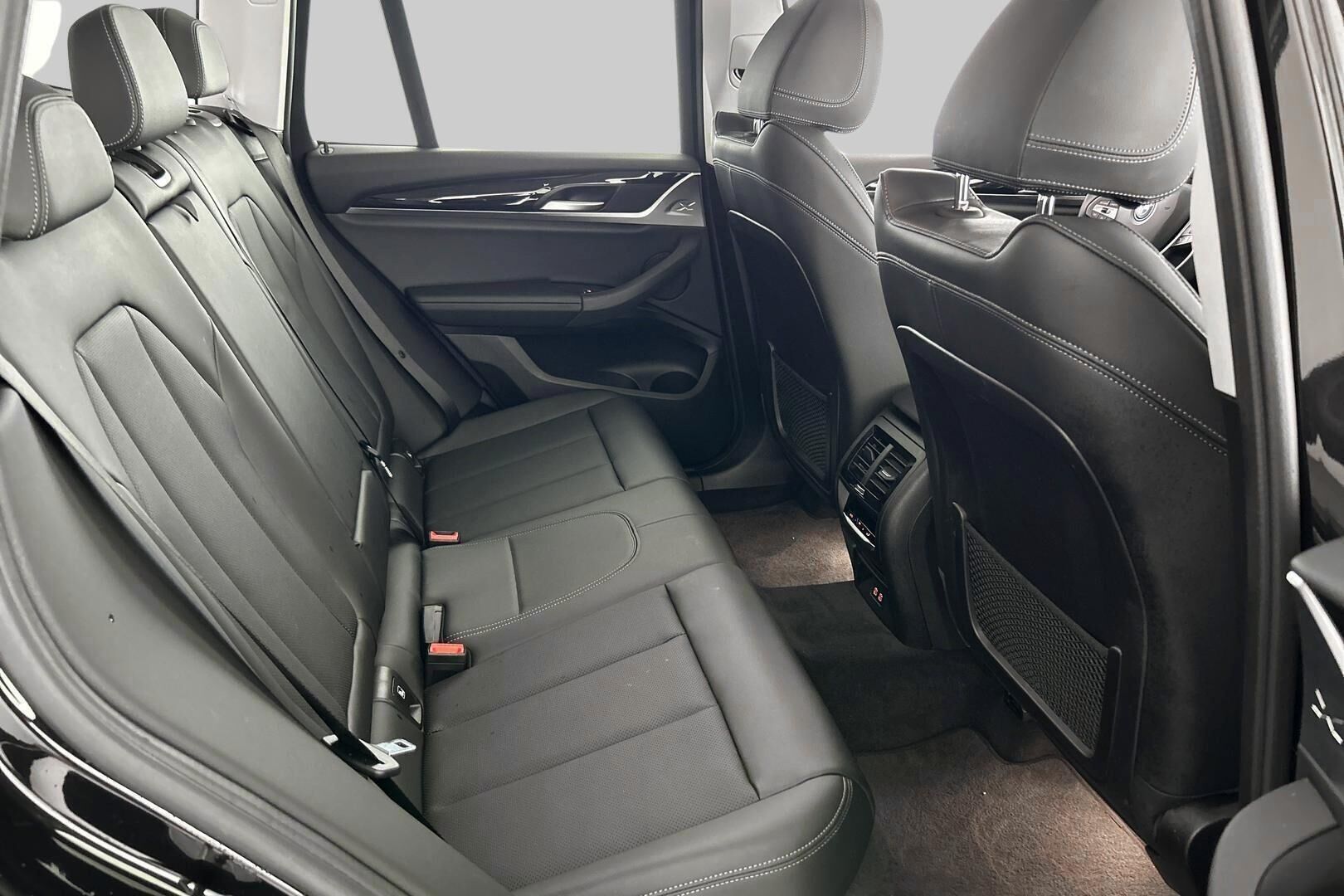 BMW X3 iso kuva 31