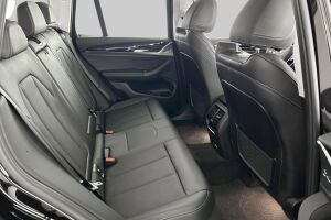 BMW X3 esikatselu 31