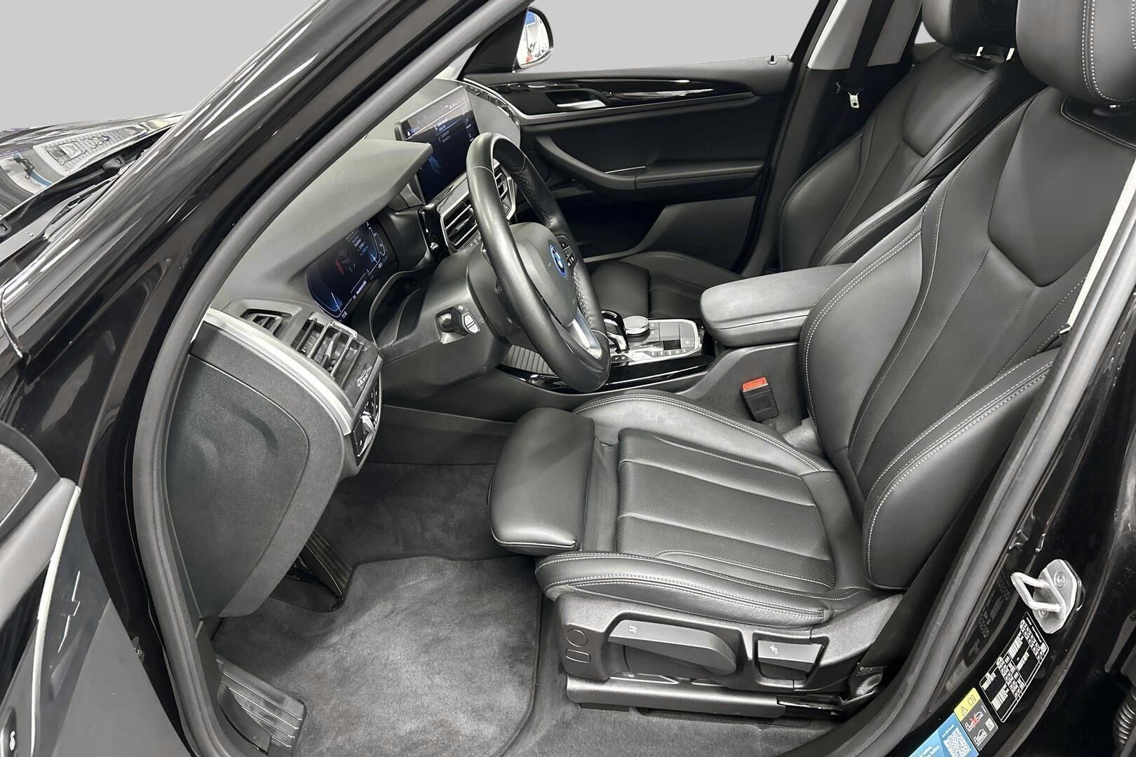BMW X3 iso kuva 4