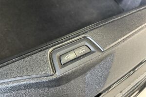 BMW X5 esikatselu 14