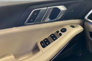 BMW X5 esikatselu 25