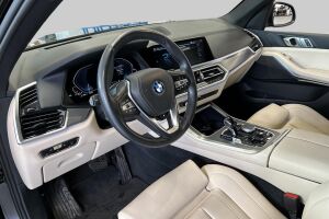 BMW X5 esikatselu 9