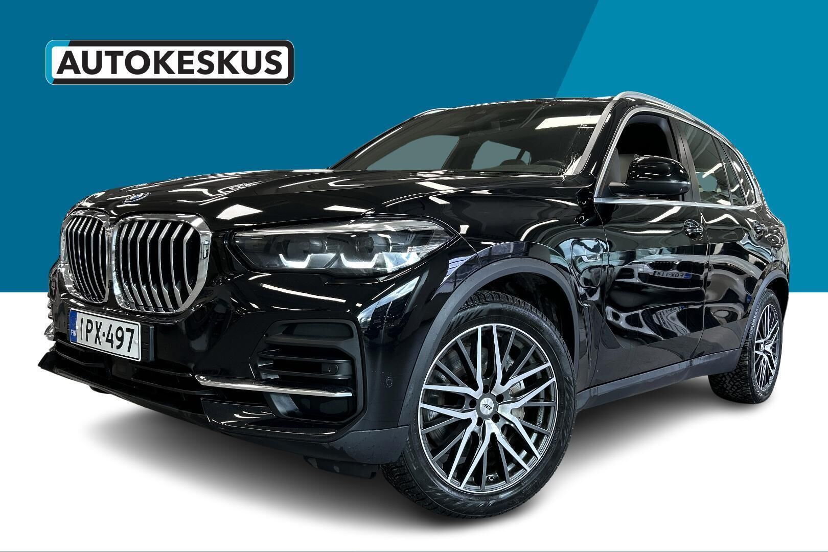 BMW X5 iso kuva 0