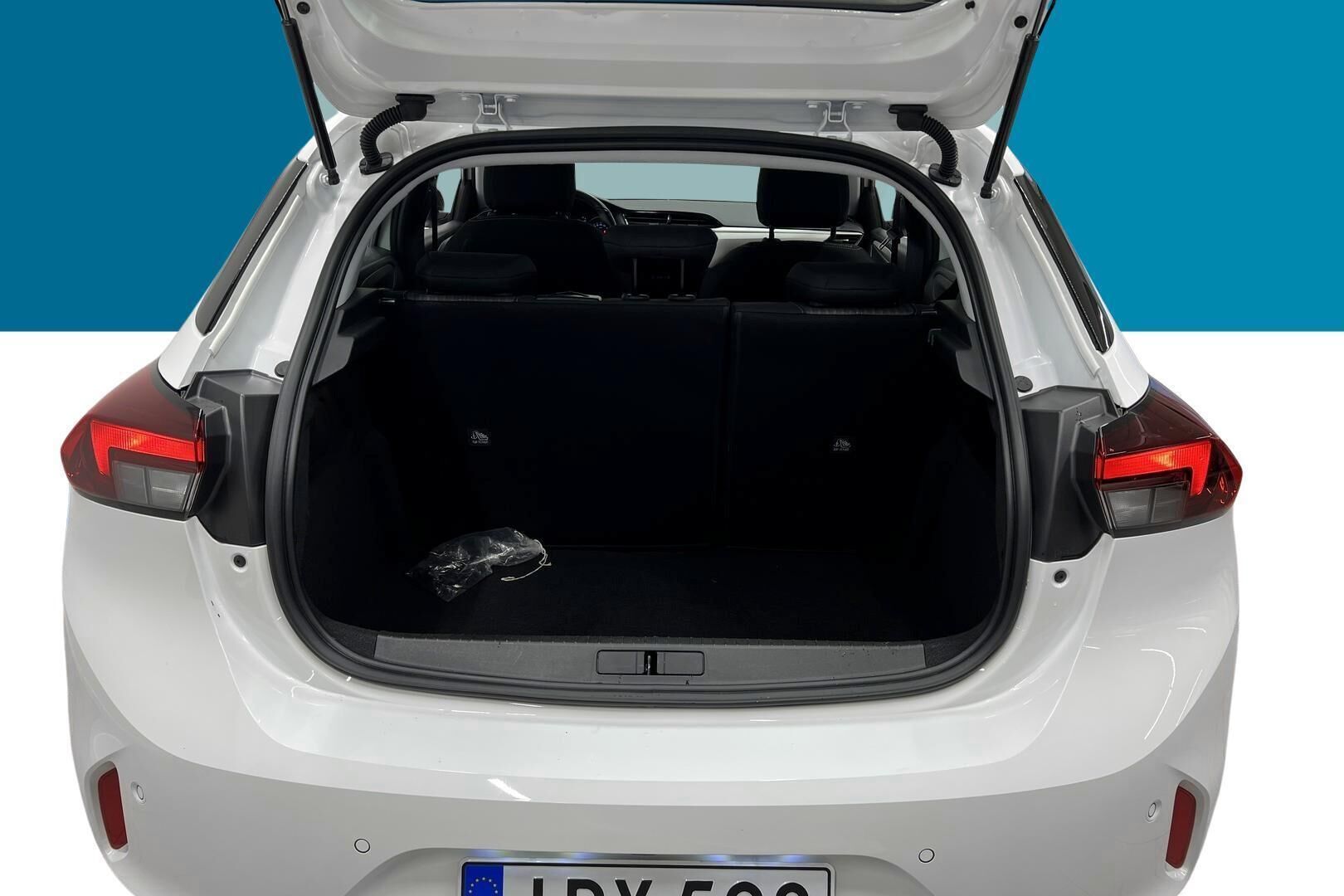 Opel Corsa iso kuva 7