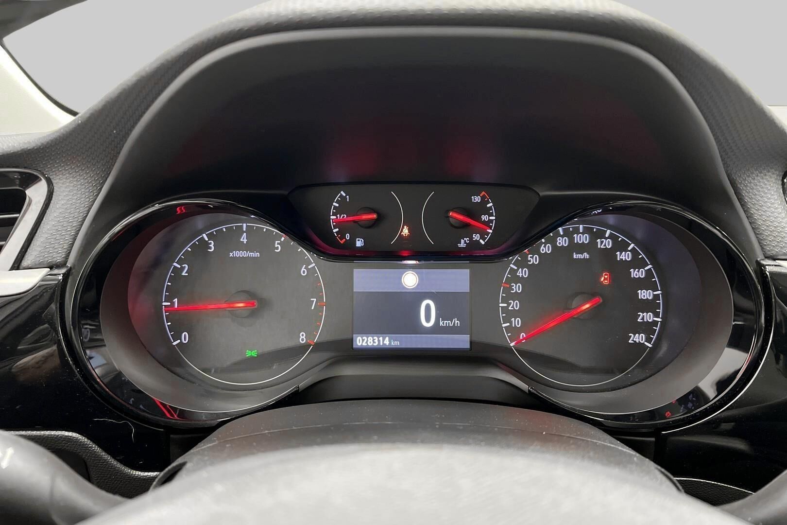 Opel Corsa iso kuva 25