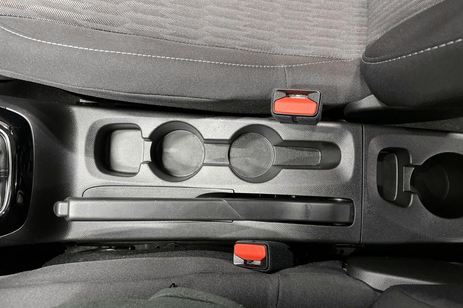 Opel Corsa iso kuva 14