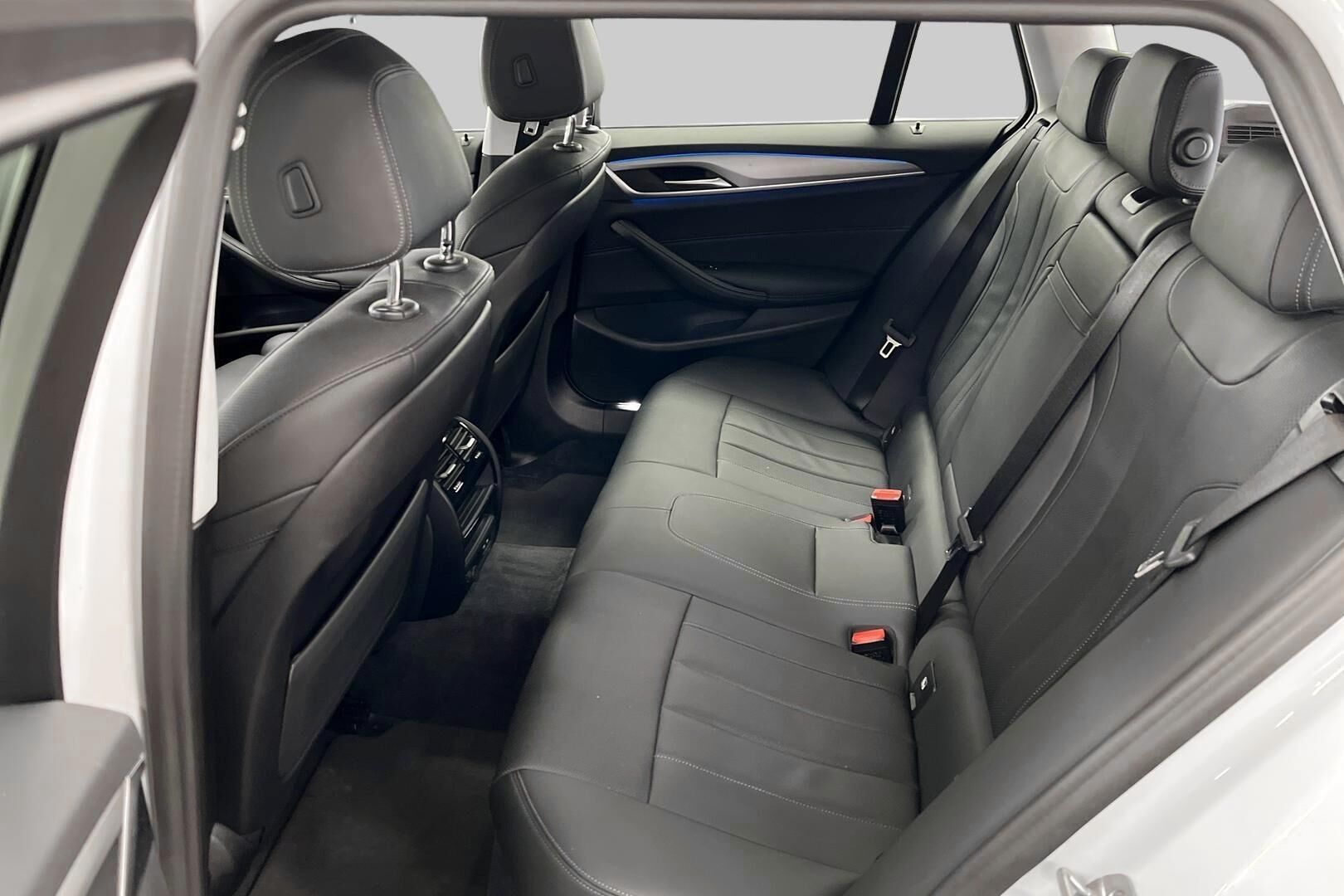BMW 5-sarja iso kuva 23