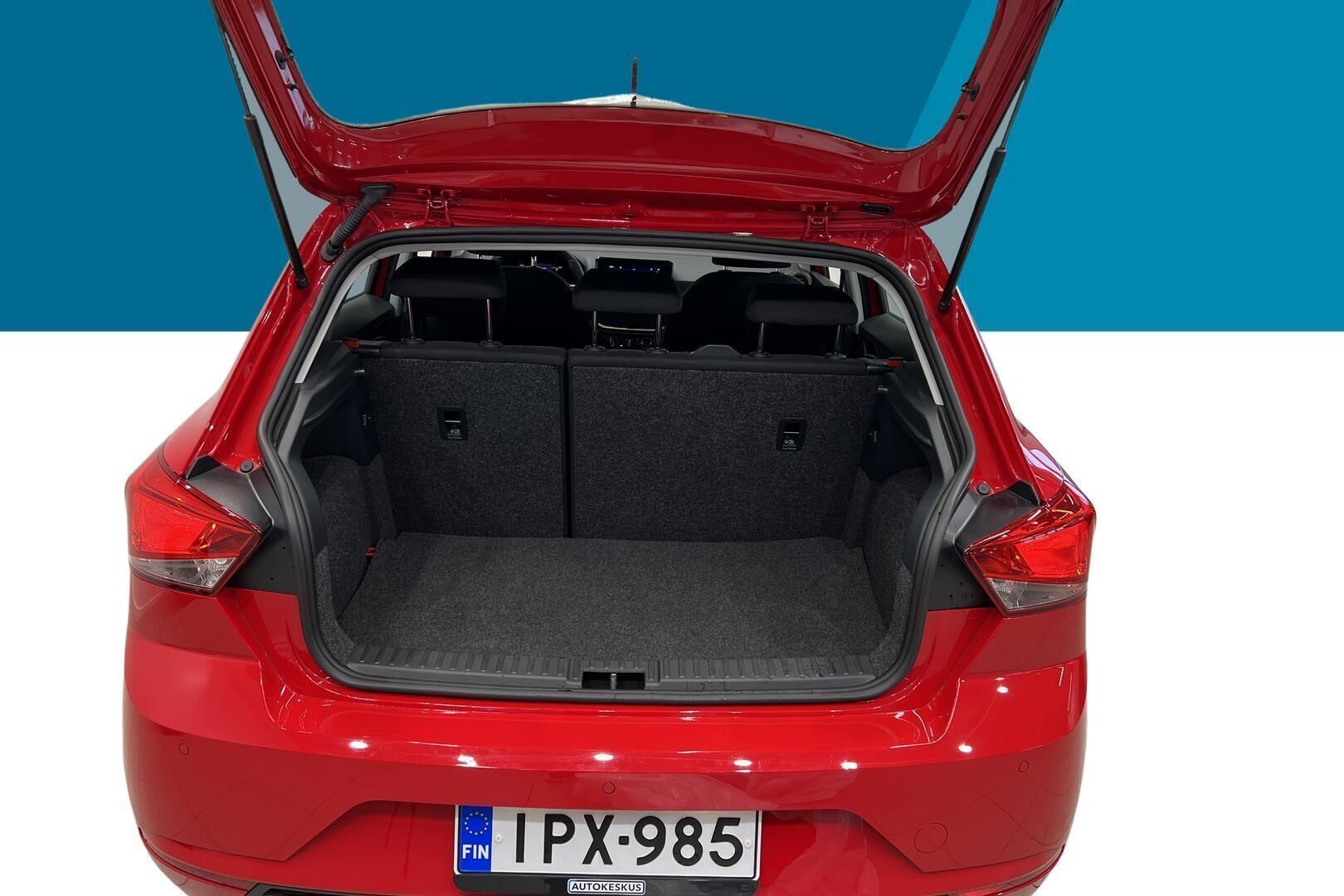 Seat Ibiza iso kuva 9