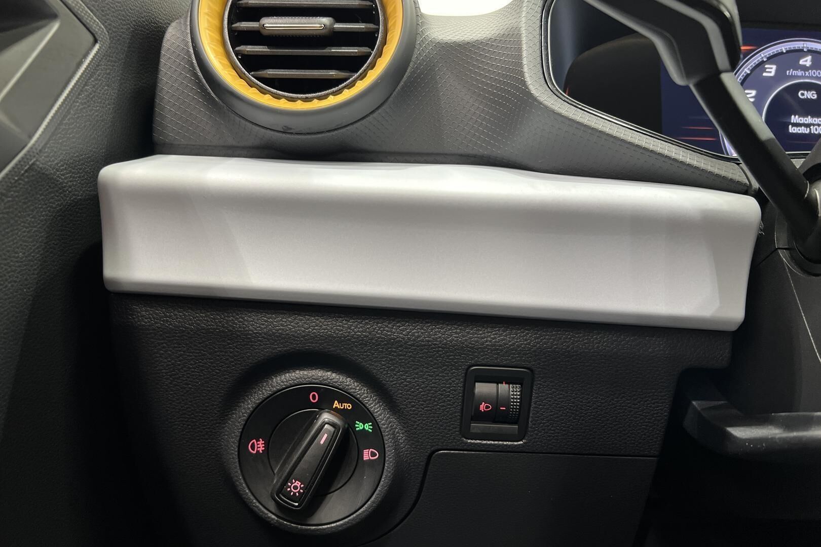 Seat Ibiza iso kuva 22