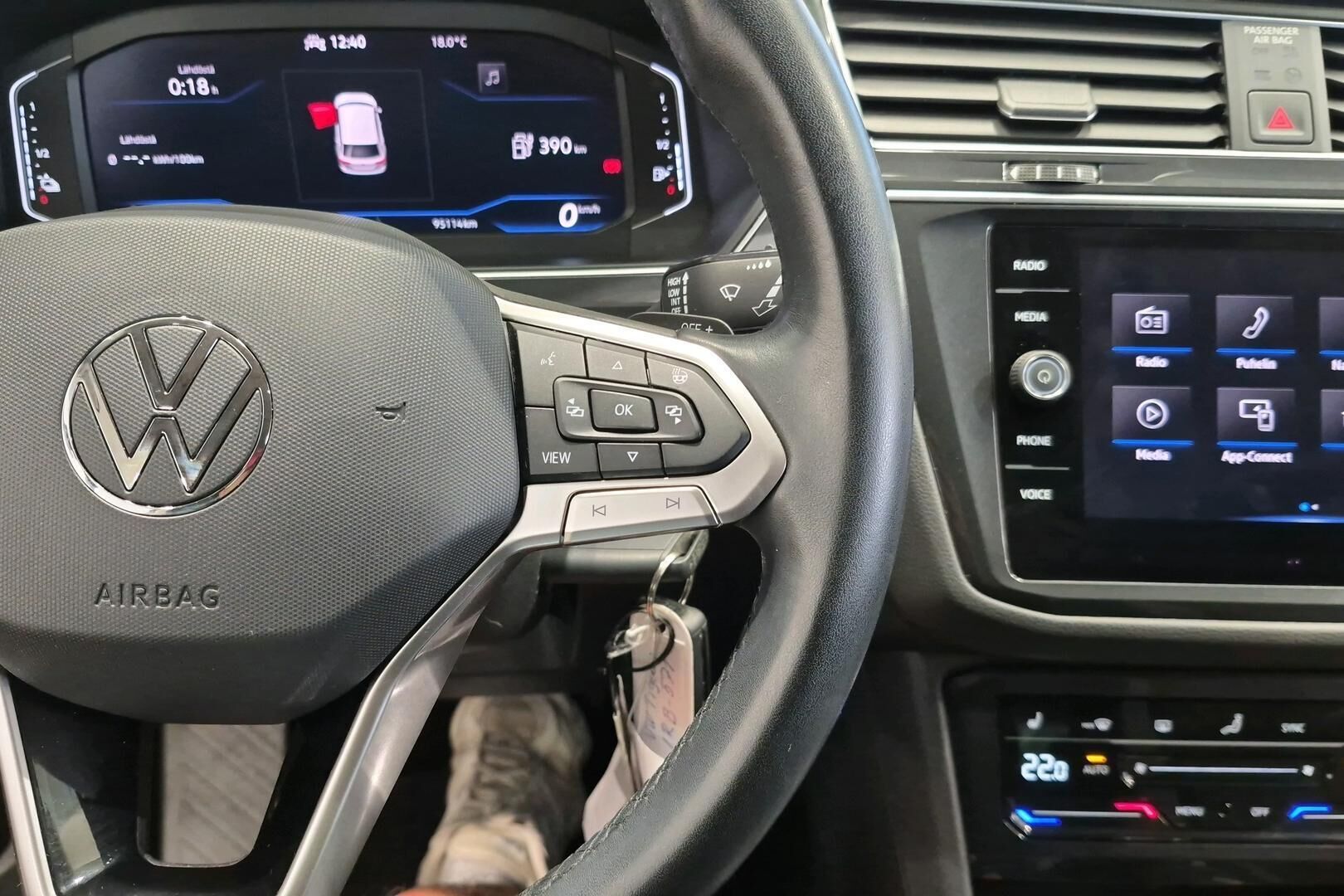 Volkswagen Tiguan iso kuva 26