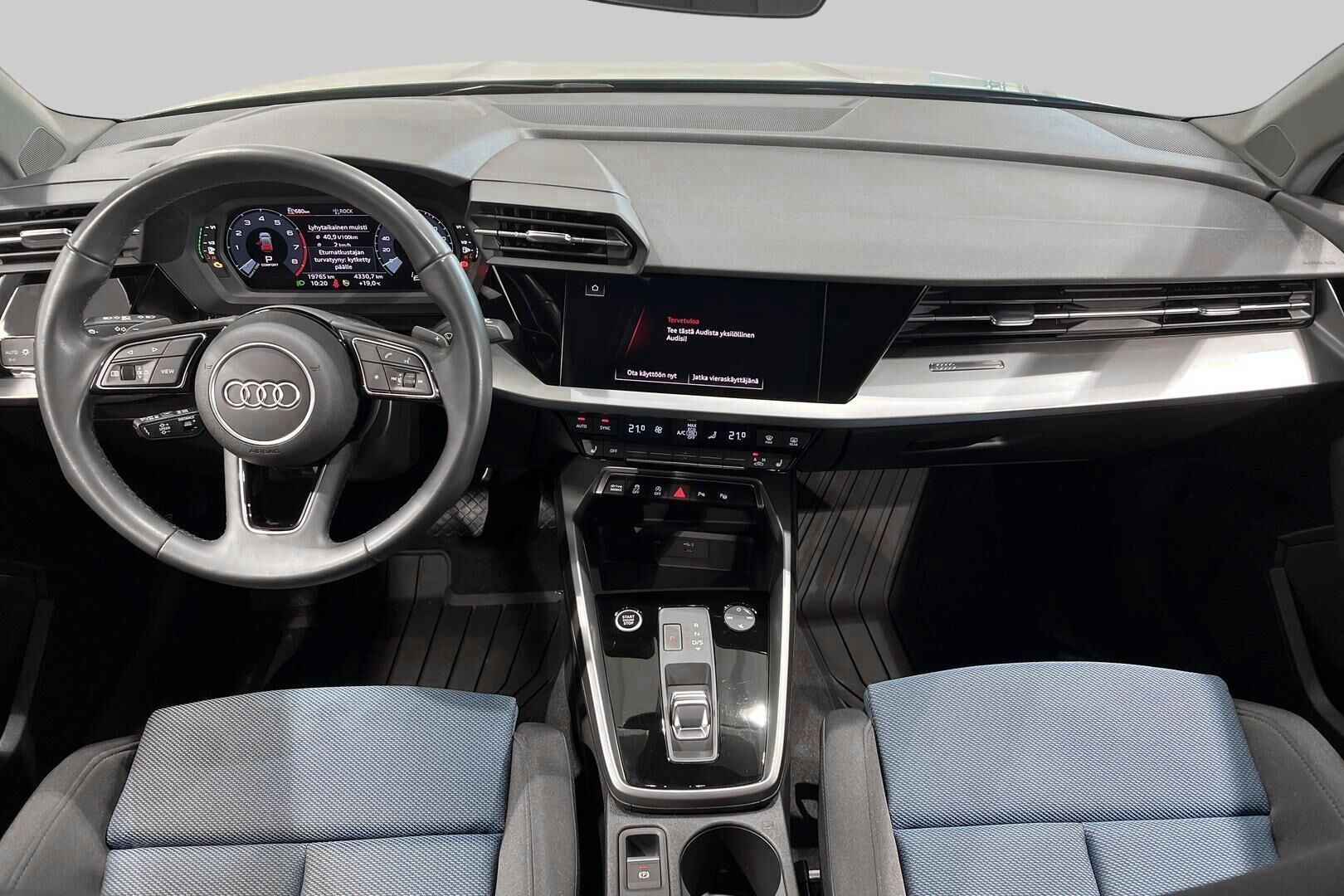 Audi A3 iso kuva 11