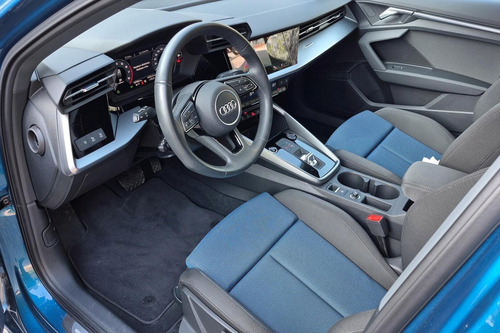 Audi A3 iso kuva 2