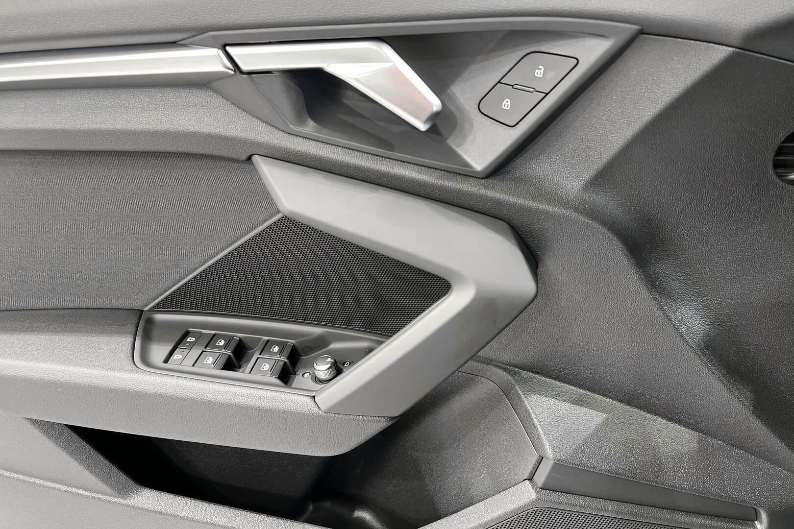 Audi A3 iso kuva 28