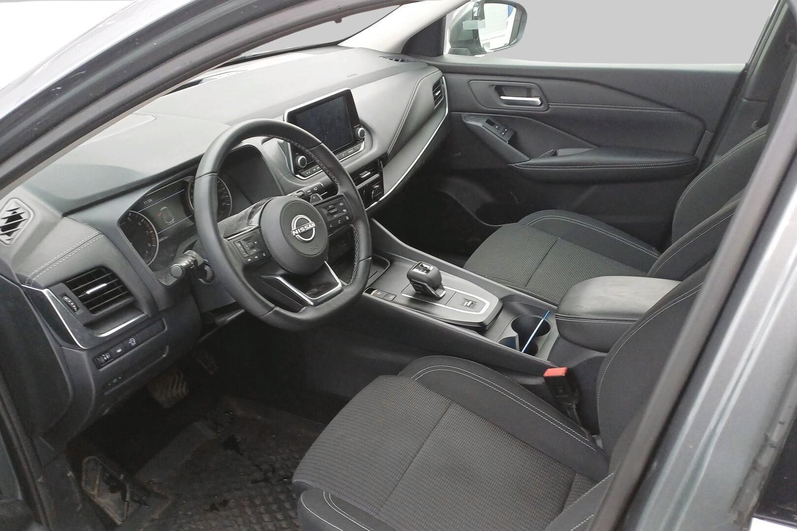 Nissan Qashqai iso kuva 1