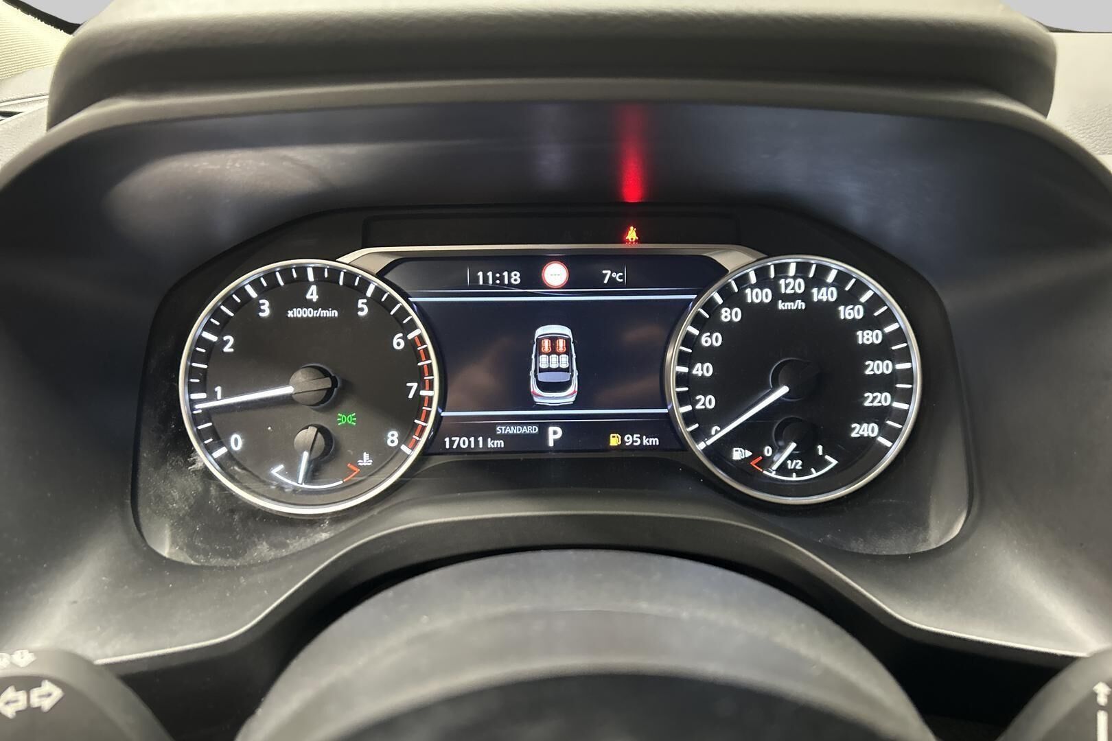 Nissan Qashqai iso kuva 14