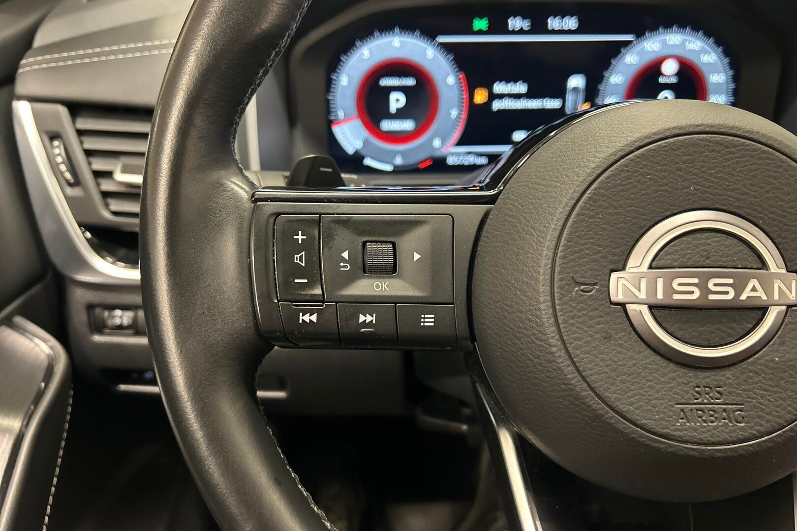 Nissan Qashqai iso kuva 18