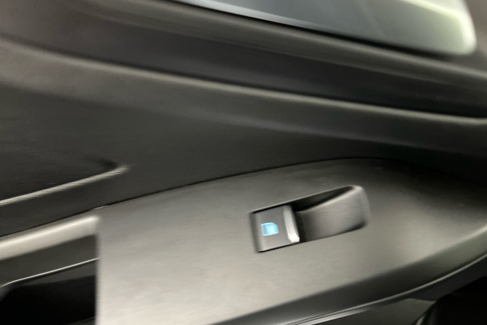 Ford Focus iso kuva 9
