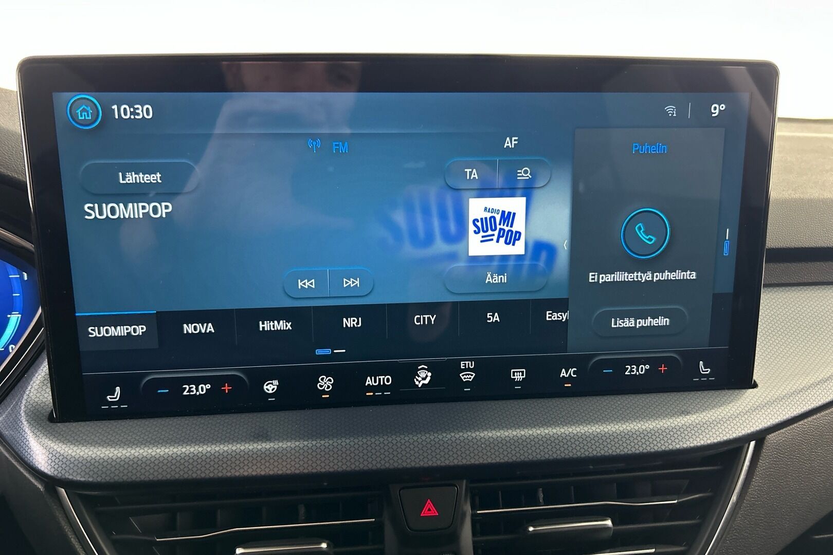 Ford Focus iso kuva 15