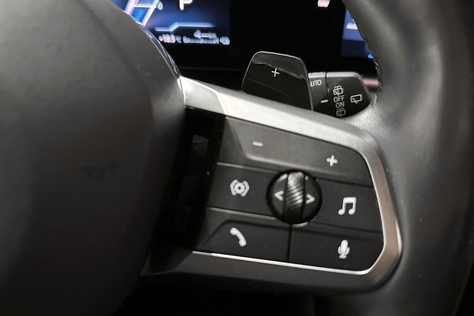 BMW X1 iso kuva 25