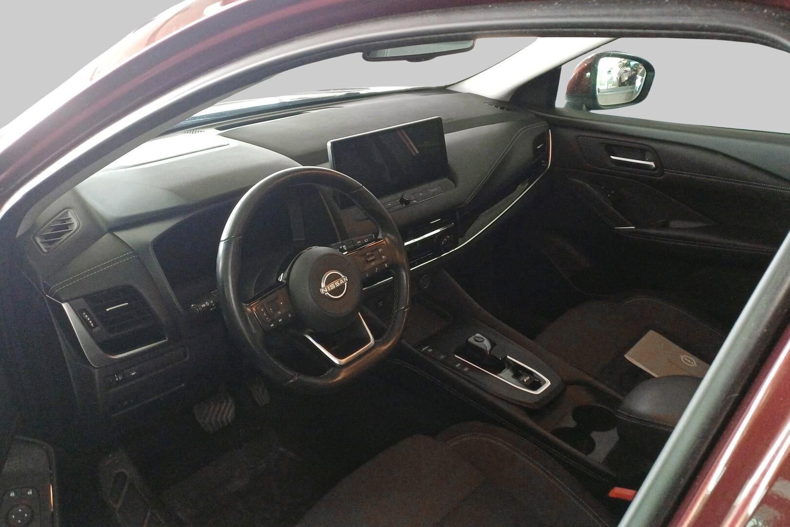 Nissan Qashqai iso kuva 2