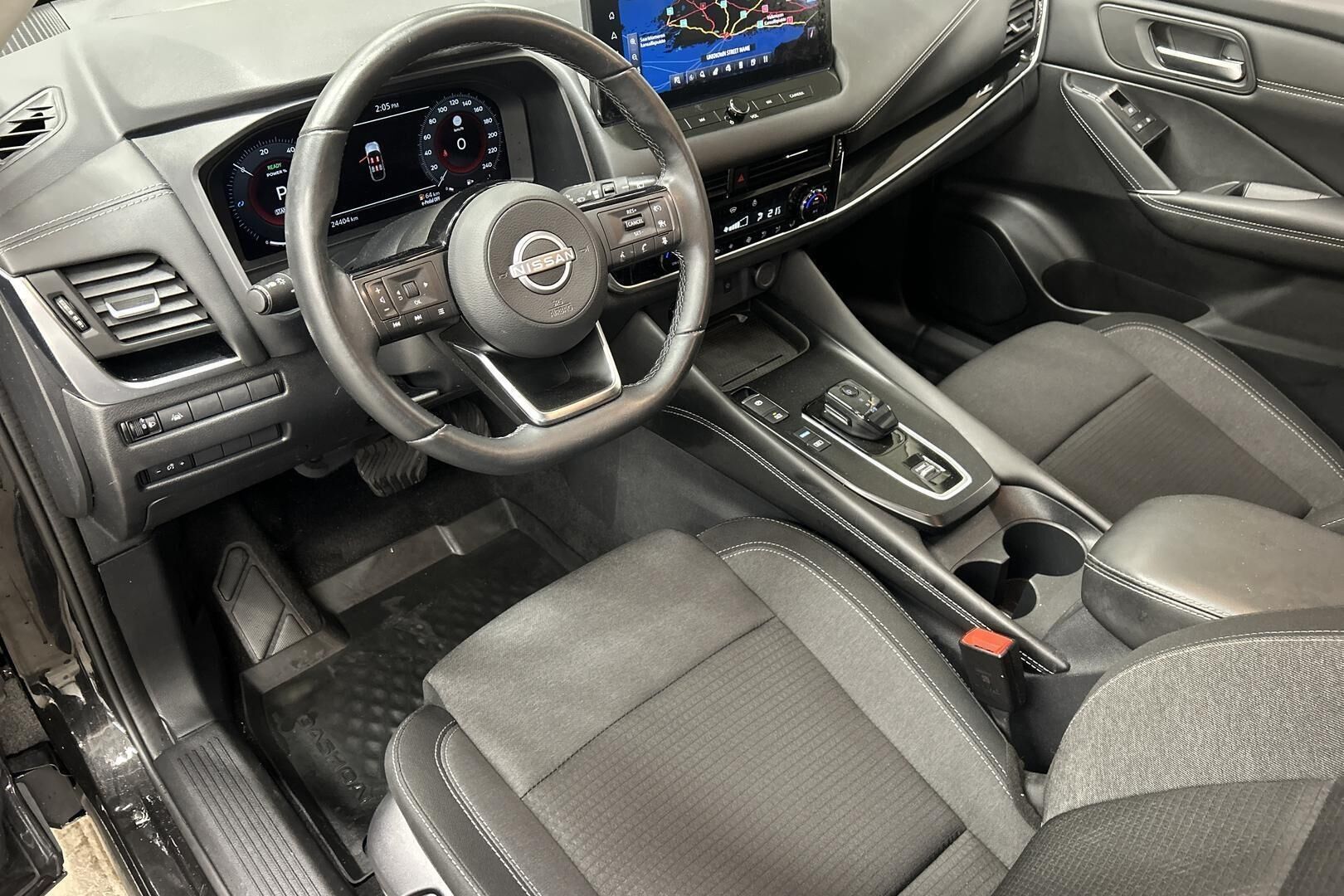 Nissan Qashqai iso kuva 8
