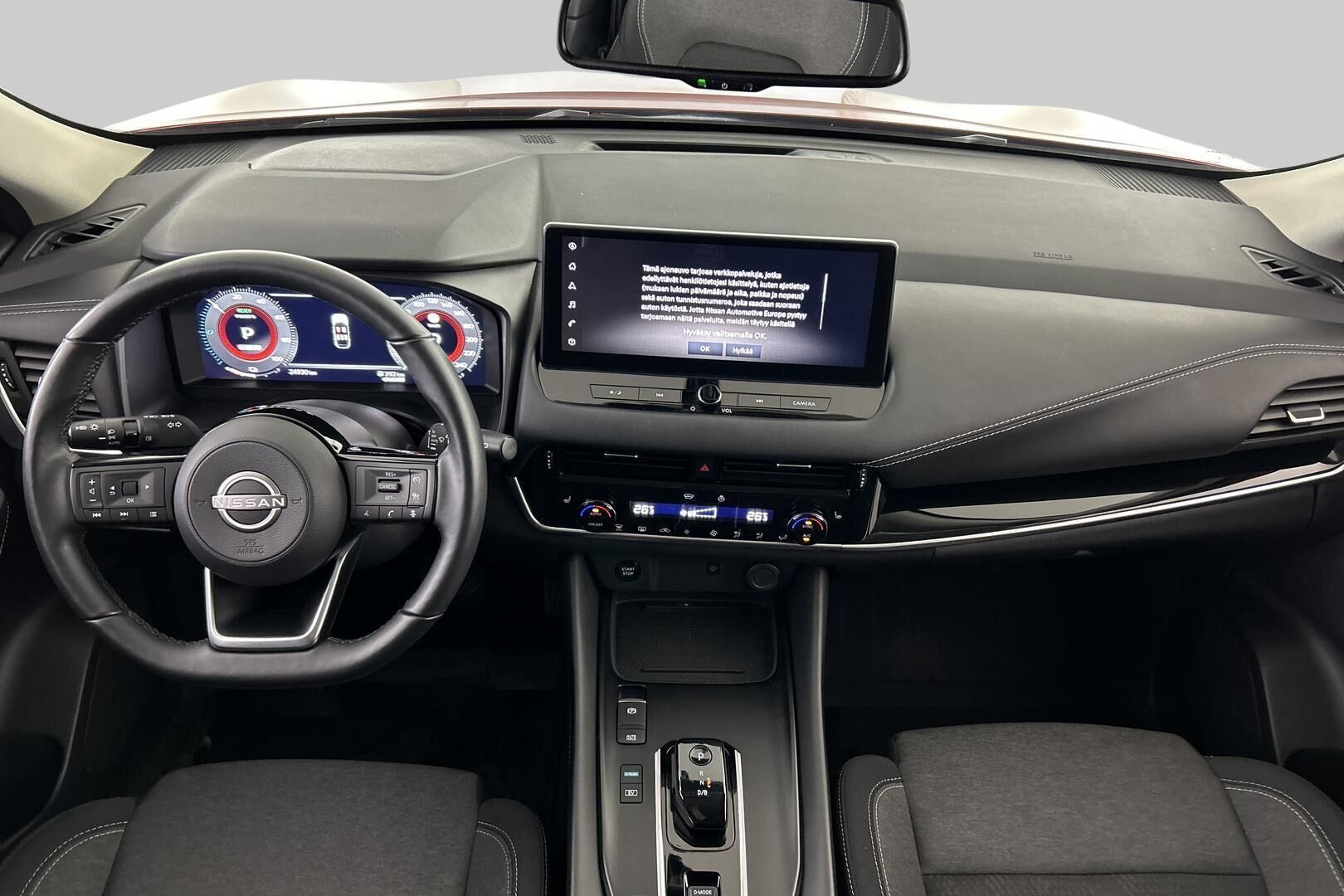 Nissan Qashqai iso kuva 10
