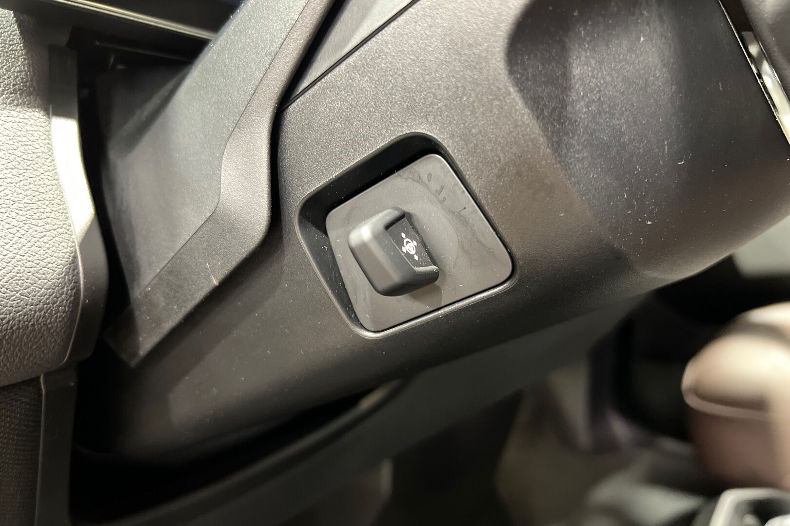 BMW iX iso kuva 9