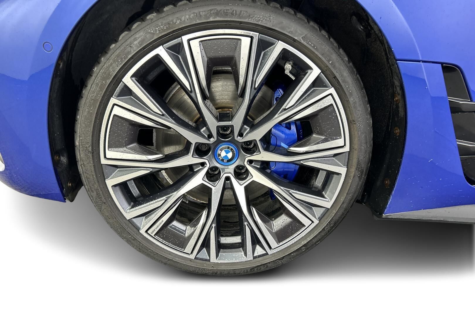 BMW i4 M50 iso kuva 12