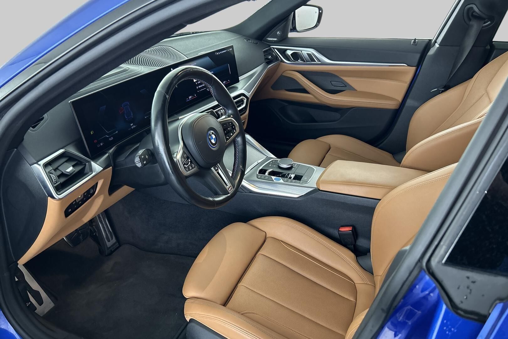 BMW i4 M50 iso kuva 8