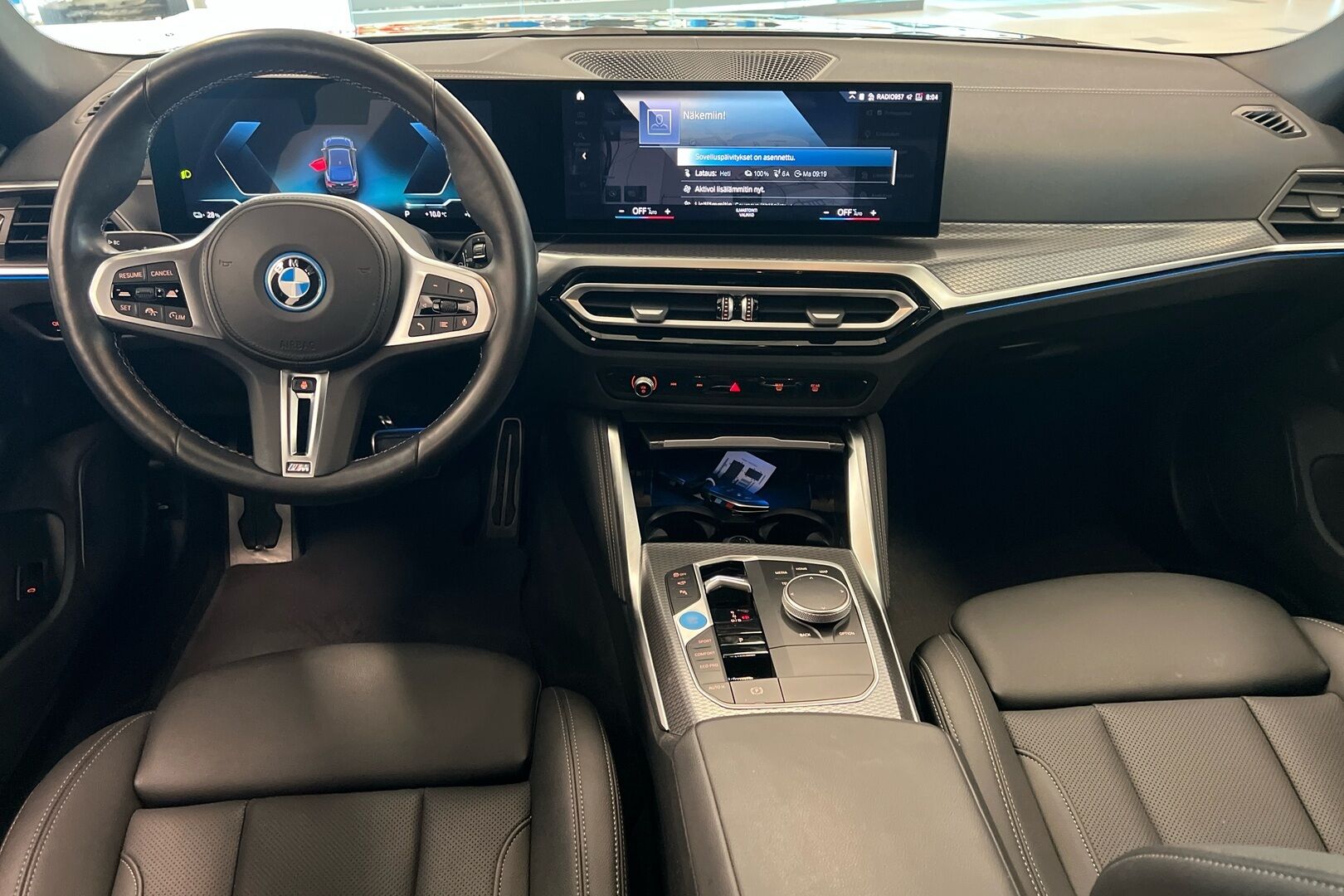 BMW i4 iso kuva 19