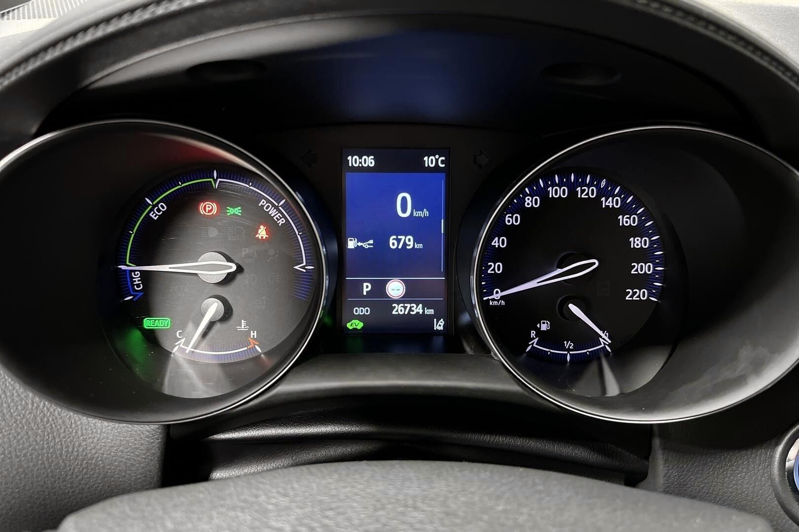 Toyota C-HR iso kuva 11