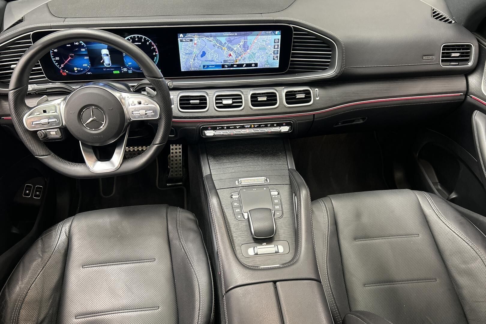 Mercedes-Benz GLE iso kuva 11