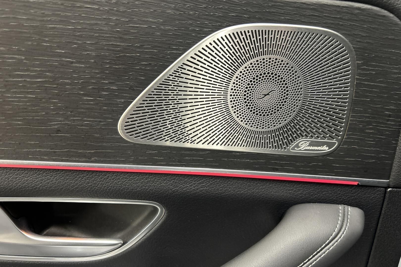 Mercedes-Benz GLE iso kuva 26