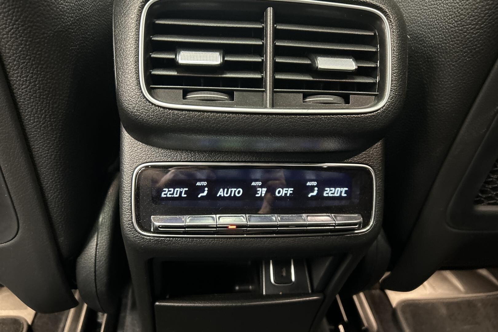 Mercedes-Benz GLE iso kuva 27