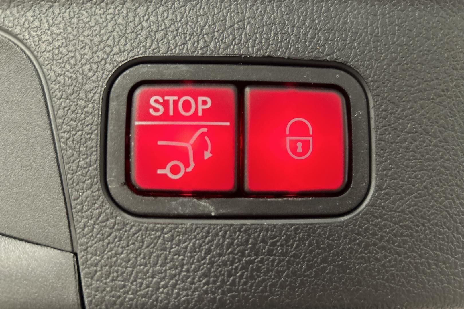 Mercedes-Benz GLE iso kuva 29