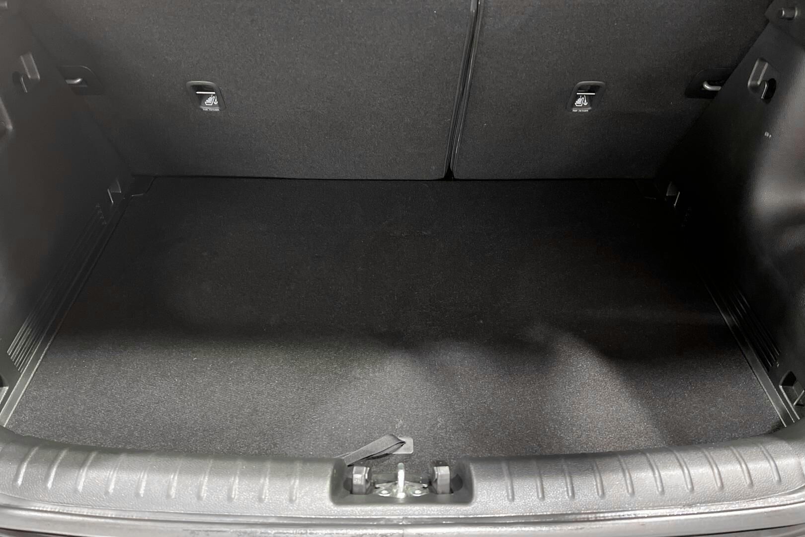 KIA Stonic iso kuva 12