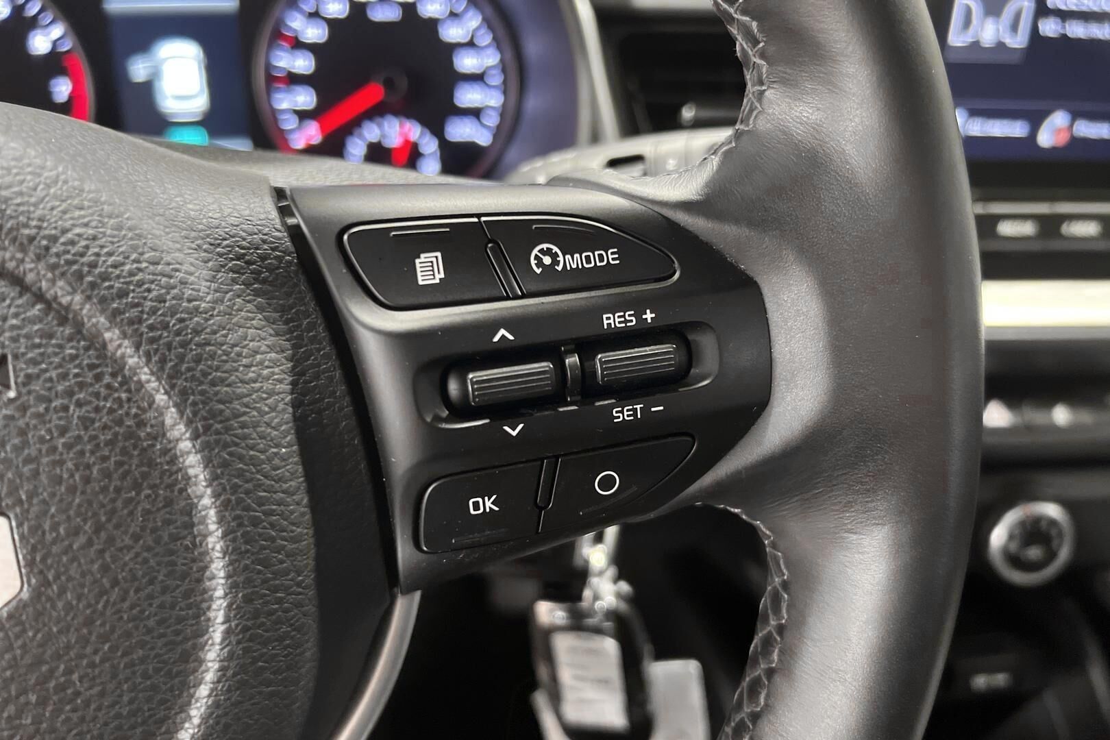 KIA Stonic iso kuva 14