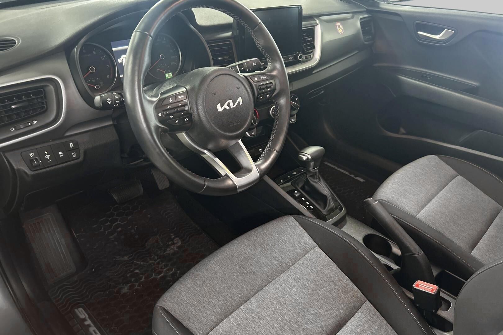 KIA Stonic iso kuva 2