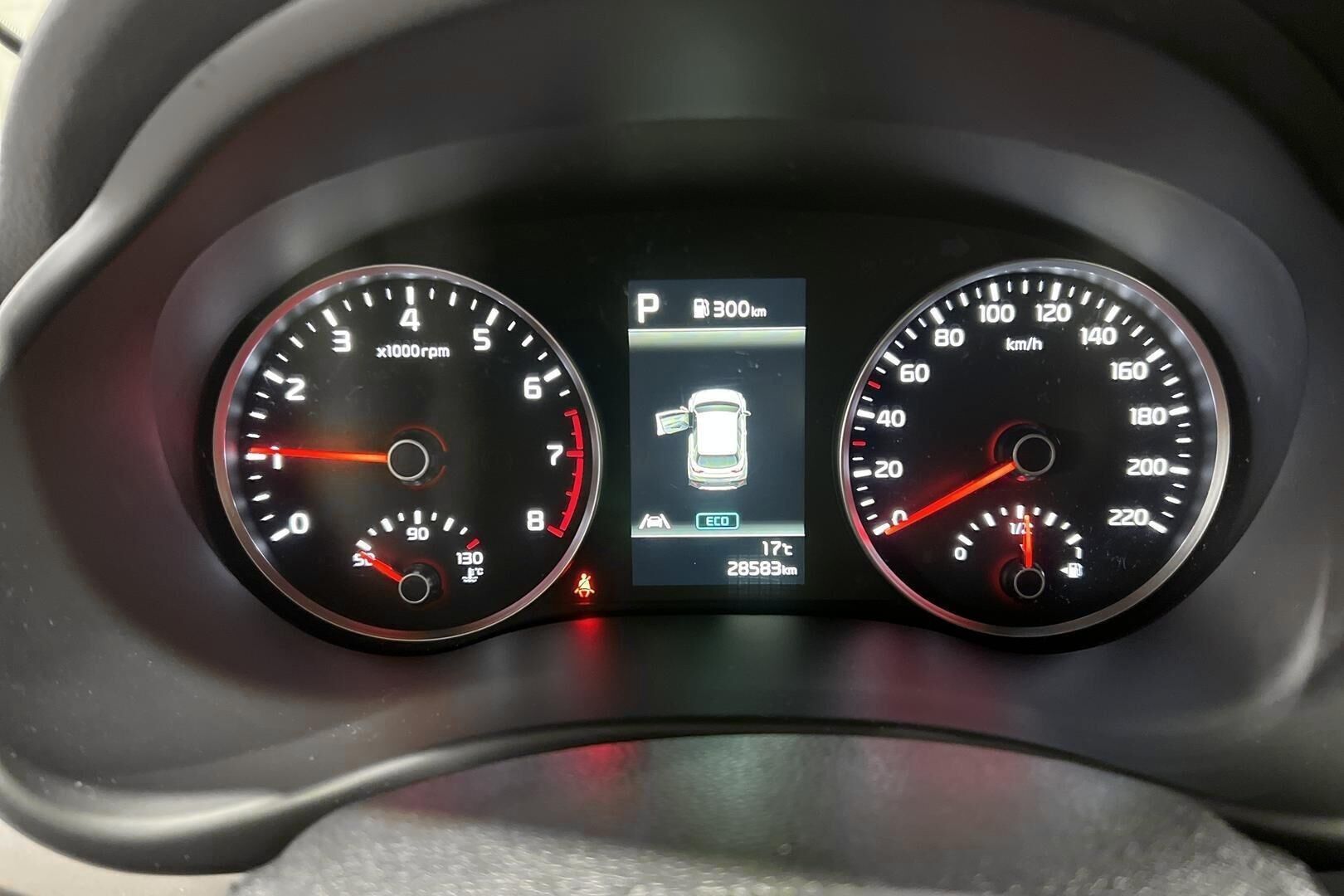 KIA Stonic iso kuva 17