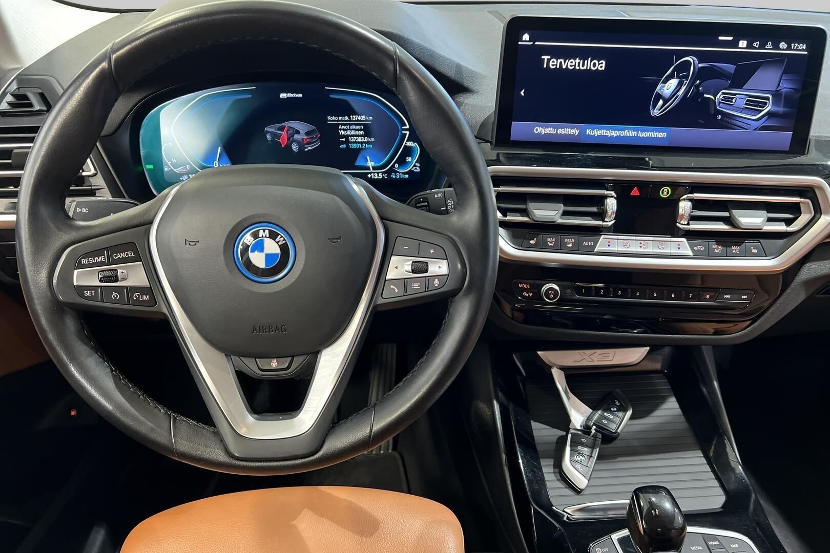 BMW X3 iso kuva 13