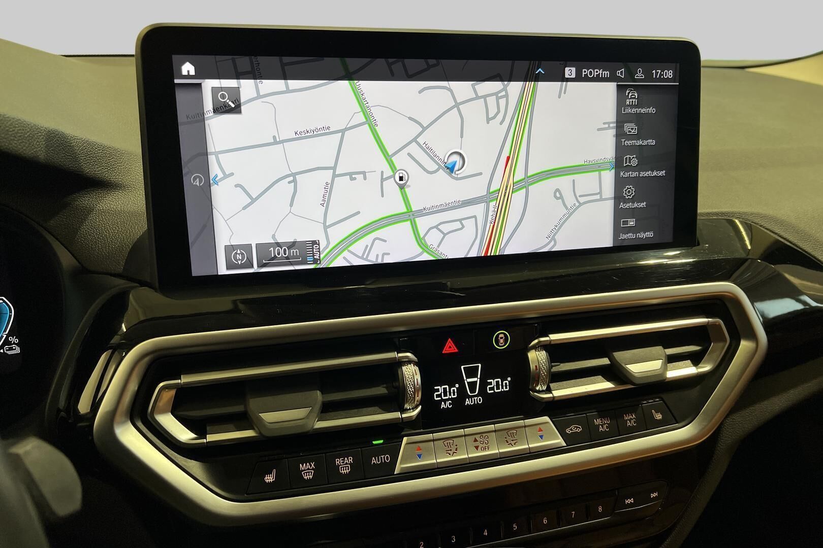 BMW X3 iso kuva 15