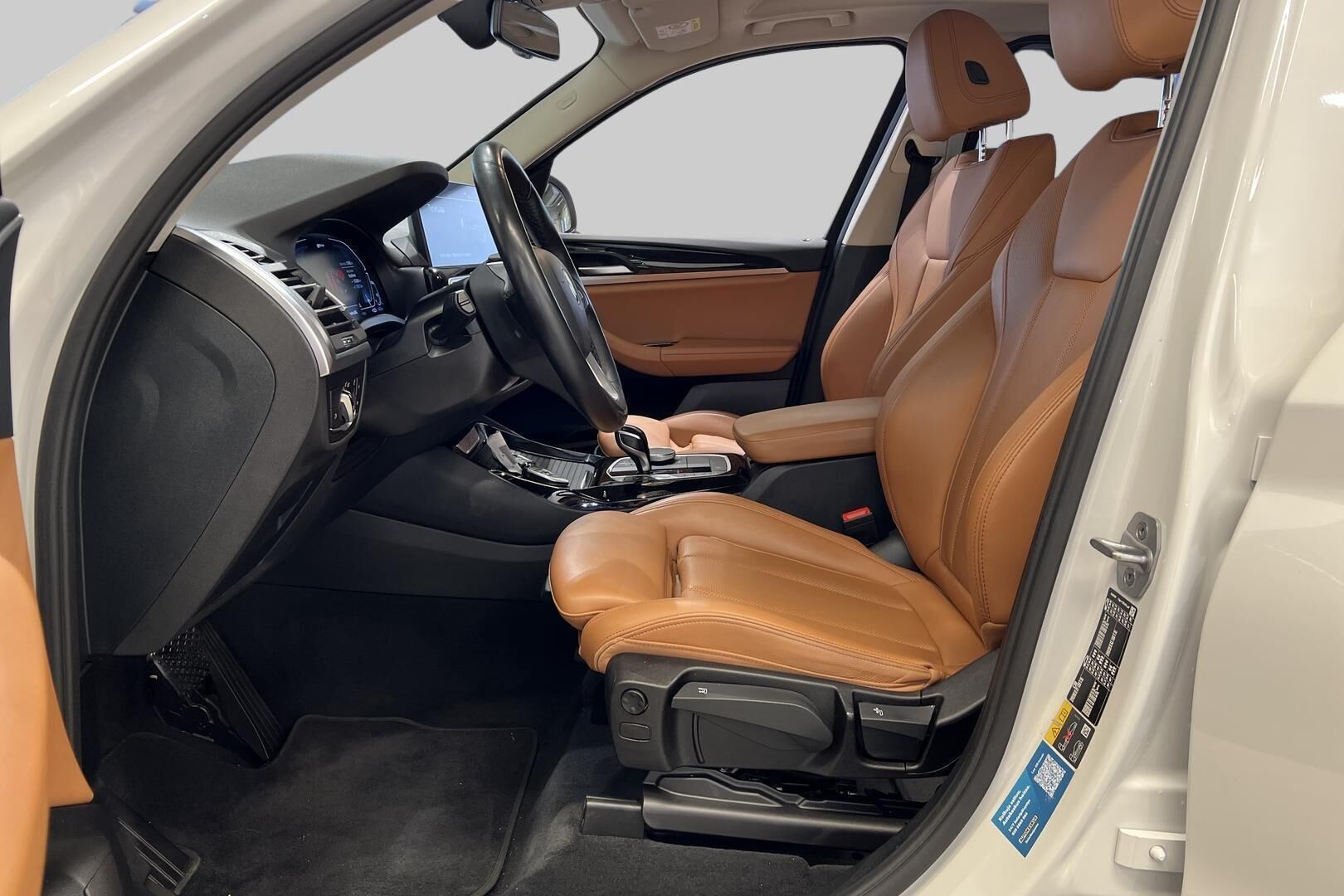 BMW X3 iso kuva 8