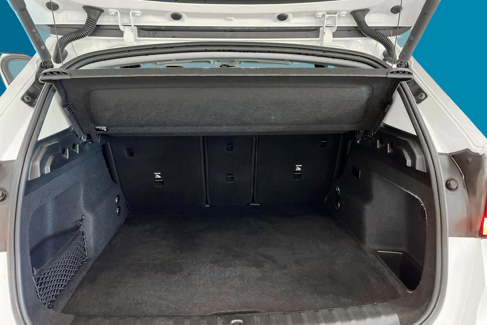 BMW X1 iso kuva 11